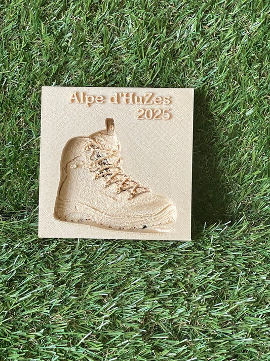 Decoration Hiking Boot Alpe d'HuZes 2025