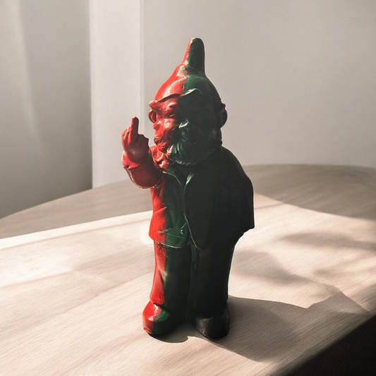 Middle finger gnome NEC Nijmegen
